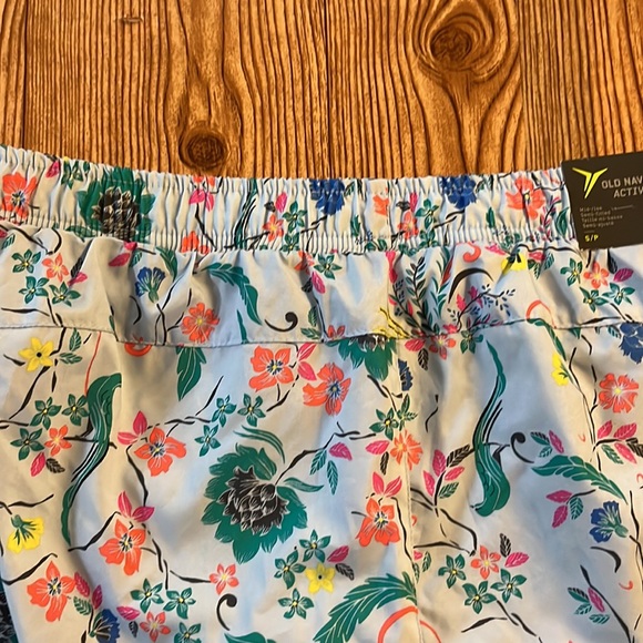 2x HOST PICK !!!   Old Navy Active Floral Shorts Size S/P - Picture 9 of 14